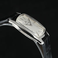 JAEGER-LECOULTRE | Tonneau Watch in 18K White Gold. 1970s. Manual Winding.