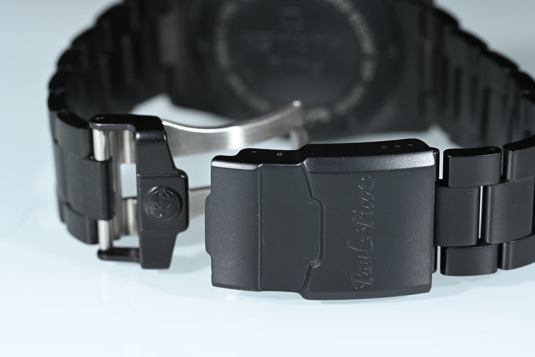 Paul Picot | Paul Mariner III Ref. 4351 SG Paul Picot box, 1910s Steel Black PVD, 42 mm.