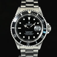 Rolex | SUBMARINER DATE Ref. 16610 Acciaio, 40 mm. Scatola e Garanzia Rolex 1996