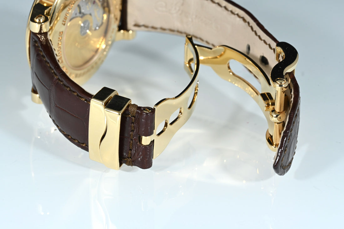 BREGUET | MARINE Ref. 5817BA Big date Automatic, 18 Kt yellow gold. 39 mm.