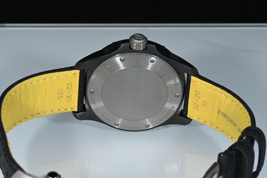 BREITLING | AVENGER Automatic 42 NIGHT MISSION Ceramica NUOVO Scatola e Garanzia Breitling, 11/2025