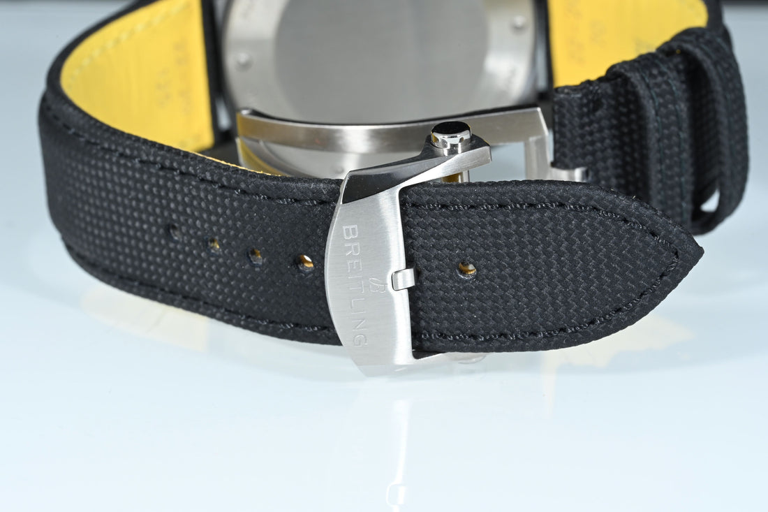 BREITLING | AVENGER Automatic 42 NIGHT MISSION Ceramica NUOVO Scatola e Garanzia Breitling, 11/2025