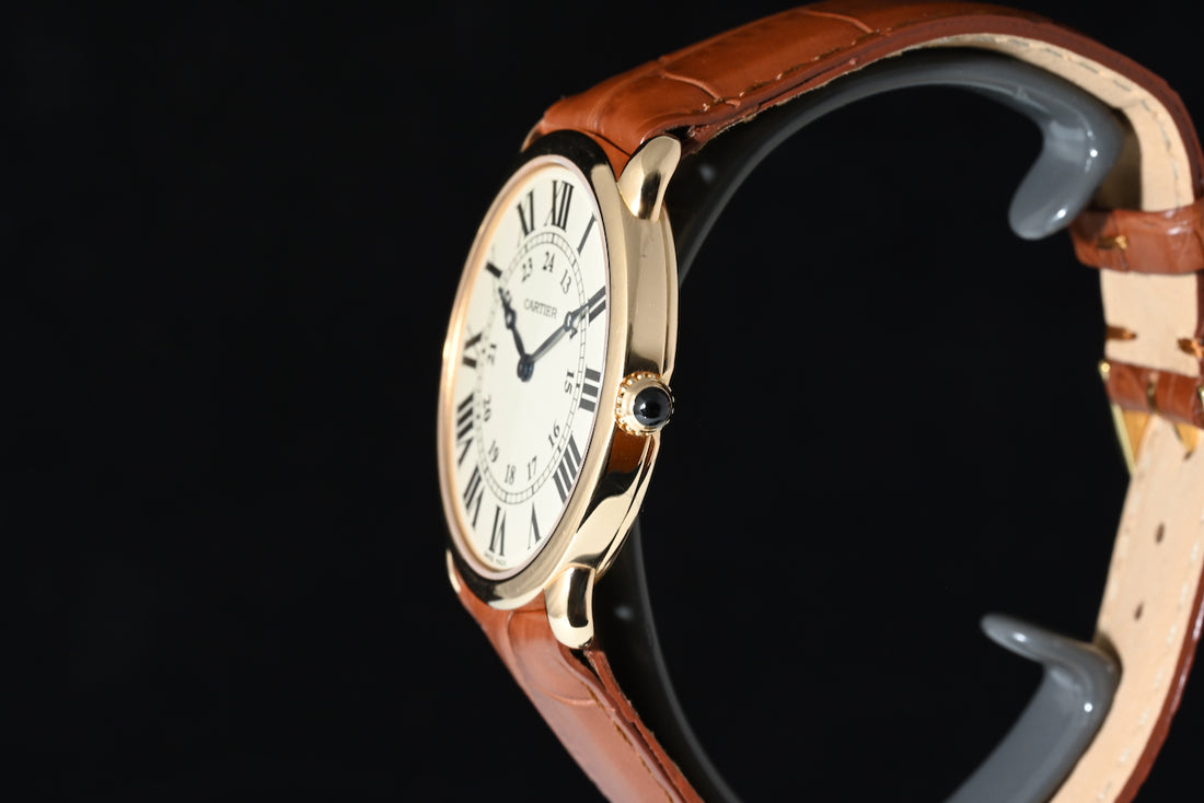 CARTIER | RONDE LOUIS de Cartier Ref. W6800251 18K Rose Gold 36 mm. Manual Wind