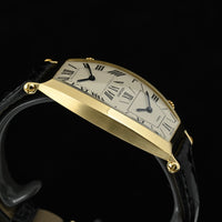 CARTIER | Dual Time tonneau Orologio al quarzo in oro giallo 18 Kt. Scatola Cartier, anni ‘90