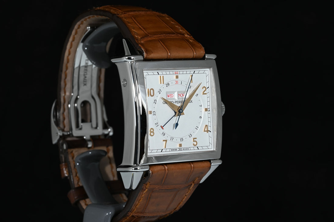 Girard Perregaux VINTAGE 1945 Triple Calendar Ref. 25810, Steel