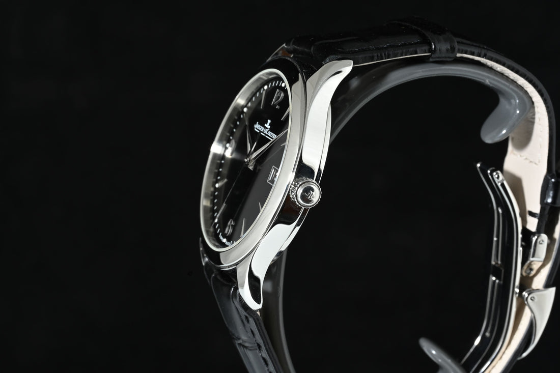 JAEGER-LECOULTRE | Master Control Date Automatic Black dial, 39 mm. Acciaio Ref. Q1548470