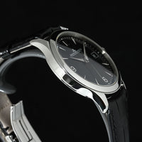 JAEGER-LECOULTRE | Master Control Date Automatic Black dial, 39 mm. Acciaio Ref. Q1548470