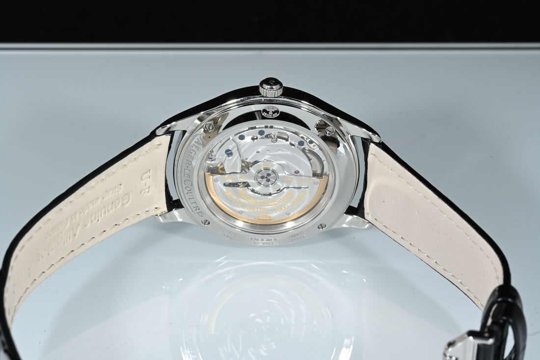 JAEGER-LECOULTRE | Master Control Date Automatic Black dial, 39 mm. Acciaio Ref. Q1548470