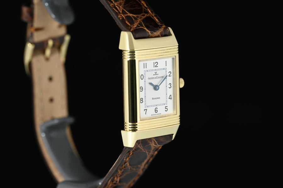 JAEGER-LECOULTRE | REVERSO Lady in 18 Kt yellow gold Manual winding, Ref. 260.1.86