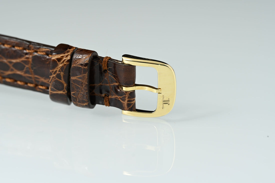 JAEGER-LECOULTRE | REVERSO Lady in 18 Kt yellow gold Manual winding, Ref. 260.1.86