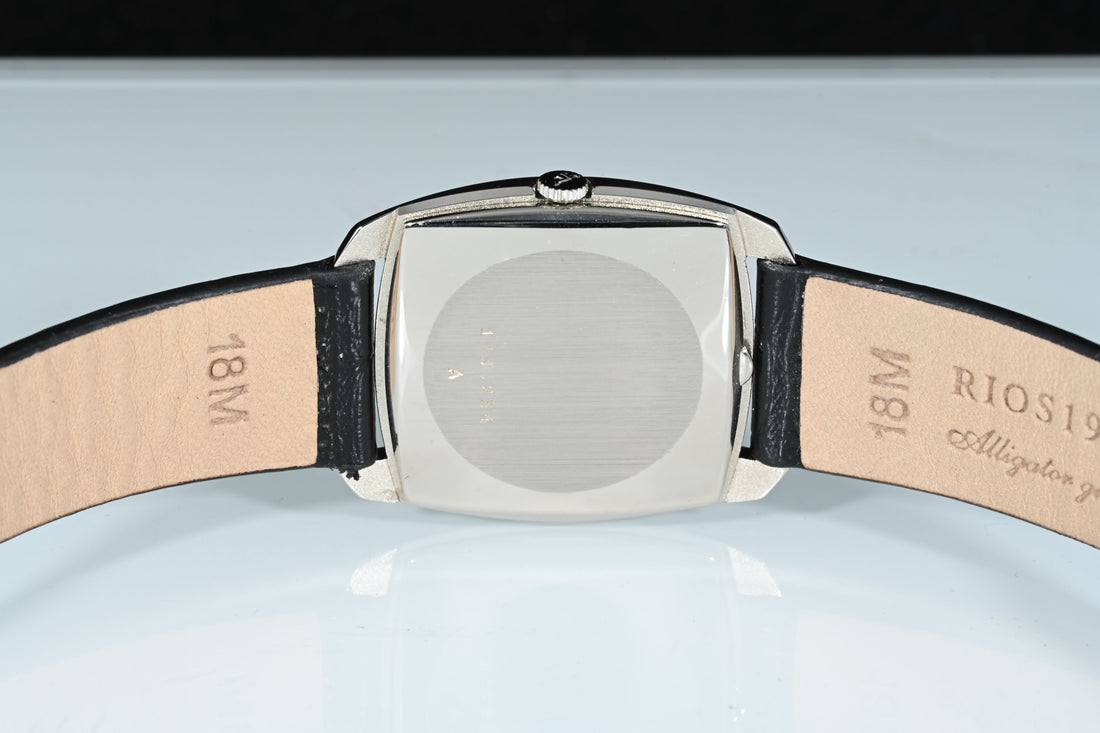 JAEGER-LECOULTRE | Orologio Tonneau in oro bianco 18 Kt. Anni ’70 Carica manuale