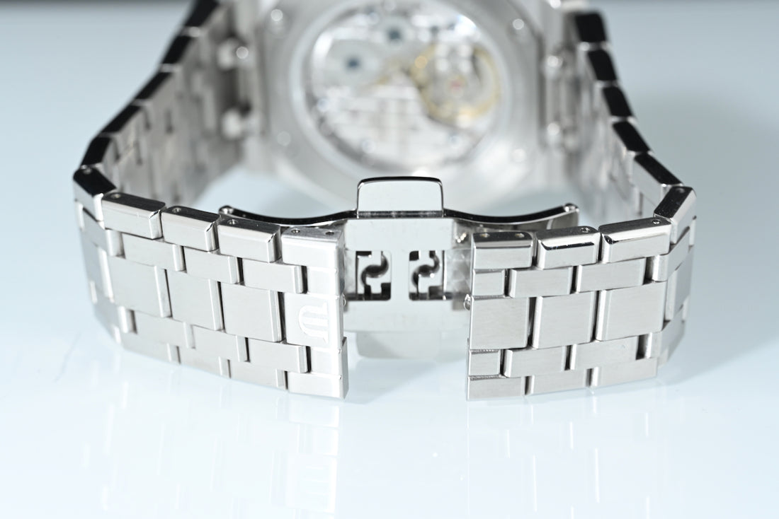 MAURICE LACROIX | AIKON Manual 39 mm. Collectors Edition AI7007-SS00E-430-C | Box and papers 2025