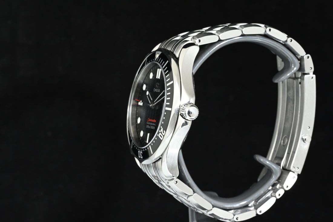 OMEGA | SEAMASTER DIVER 300 mt. Quartz, Acciaio, 41 mm. Ref.  212.30.41.61.01.001 Scatola e Garanzia Omega 2014