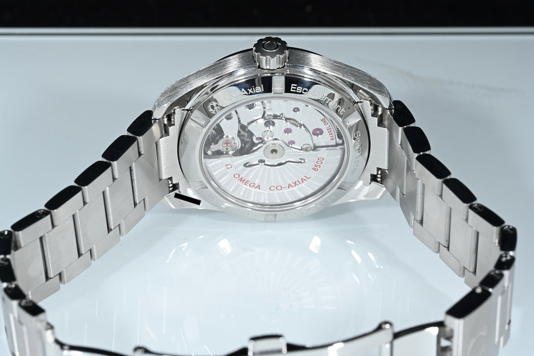 OMEGA | Seamaster Aqua Terra SKYFALL Blue Co-Axial Chronometer, 150 mt. Acciaio 38,5 mm Scatola e Garanzia, 2014