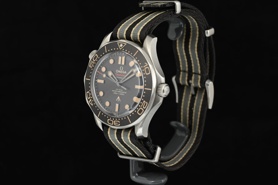 Omega | SEAMASTER DIVER 300 007 Edition Titanio 42 mm. Scatola e Garanzia,2024