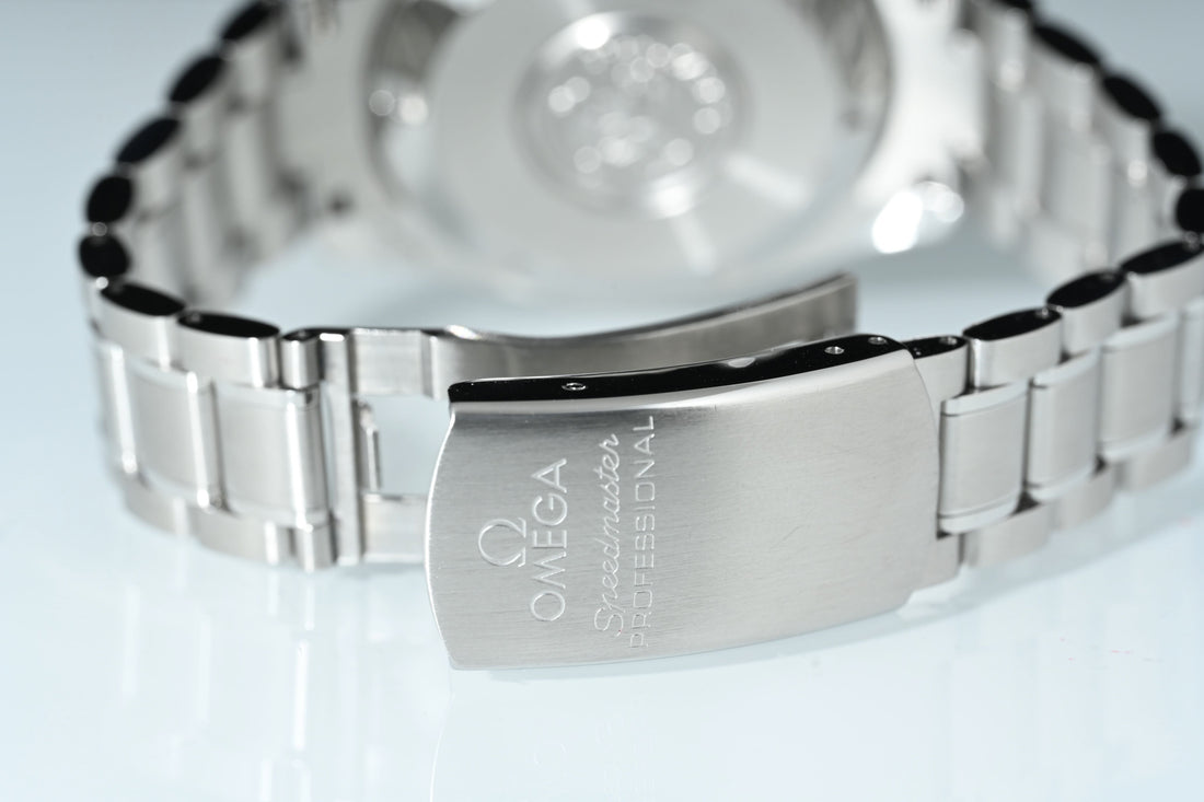 OMEGA | Speedmaster BROAD ARROW, Steel, 42 mm. Manual Ref.3594.50.00 Box and Papers