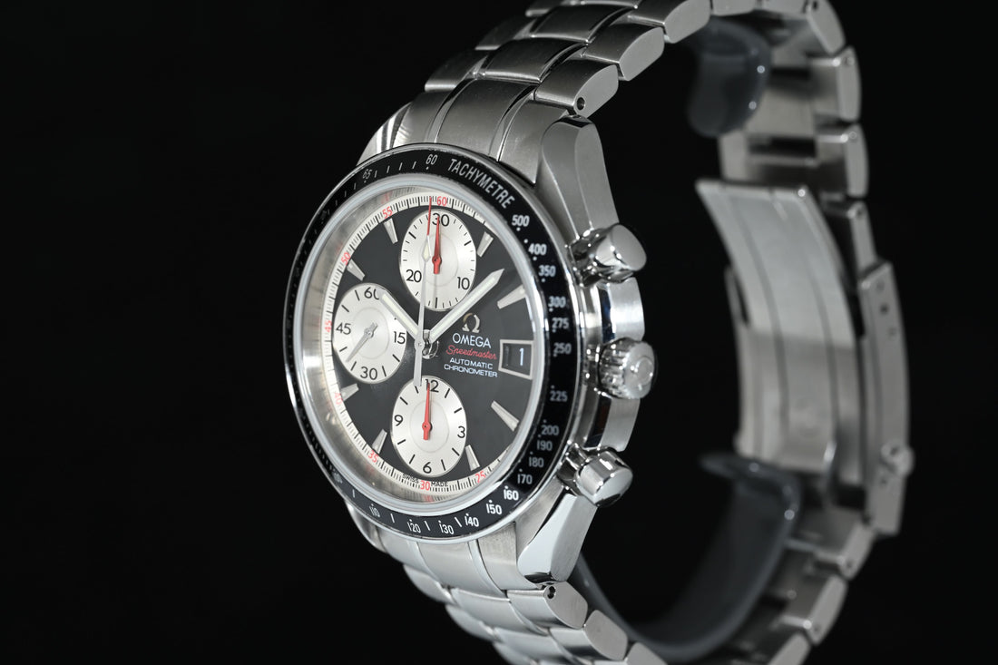 OMEGA | Speedmaster Date Automatic Chronograph ‘Reverse Panda, Acciaio, 40 mm. Anno 2007 Ref. 3210.51.00