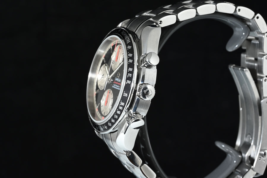 OMEGA | Speedmaster Date Automatic Chronograph ‘Reverse Panda, Acciaio, 40 mm. Anno 2007 Ref. 3210.51.00