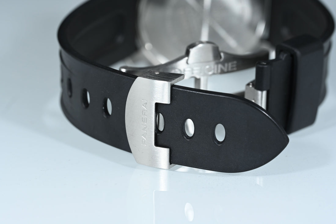 PANERAI | LUMINOR GMT Black Automatic 40 mm. PAM00244 OP6768 Scatola e Garanzia Panerai 2013
