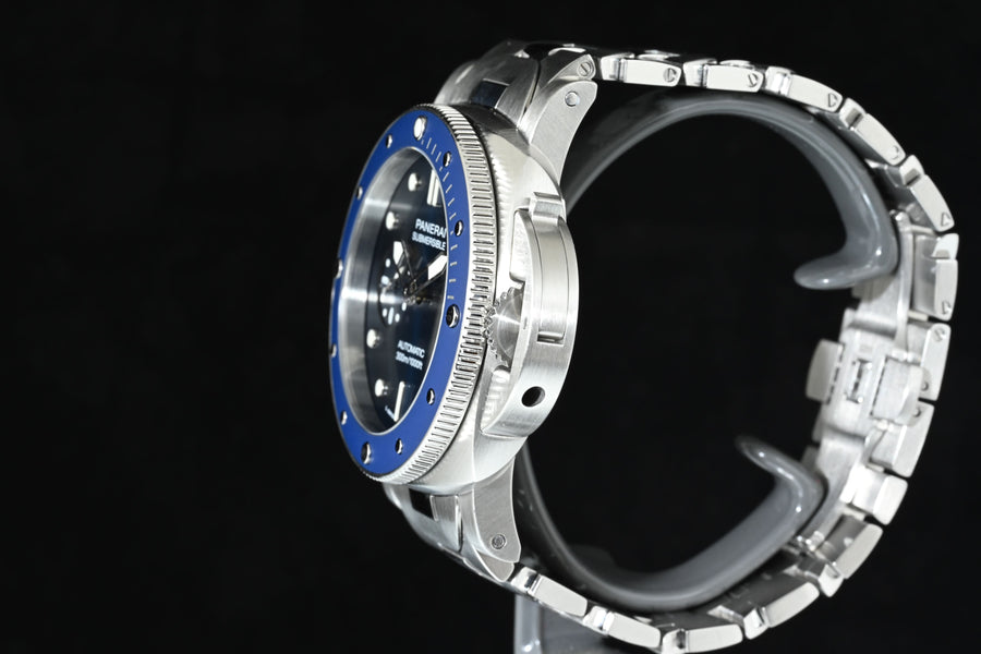 PANERAI | SUBMERSIBLE Midnight blue dial  Automatic Ref. PAM01068, Steel 43 mm. Panerai Box and Papers, 2022