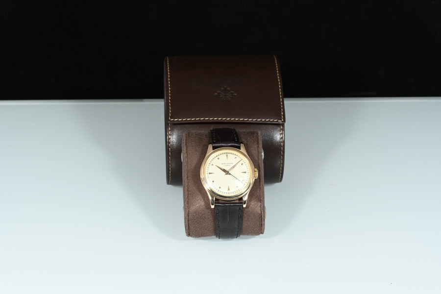 PATEK PHILIPPE | CALATRAVA 18 Kt. Rose Gold, 35 mm. Manual Winding Year 1953 Patek Box and Extract from Archive