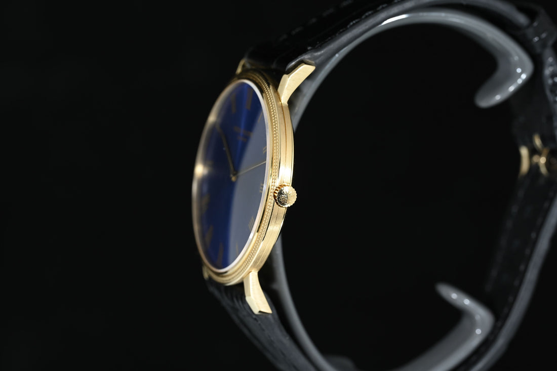 PATEK PHILIPPE | Calatrava Clou de Paris Oro giallo,  35 mm. Ref. 3588J Automatico Anni ’90