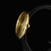PATEK PHILIPPE | Calatrava ‘ Disco volante ‘ Oro giallo, 34 mm Ref. 2591 Carica manuale Anni ’60