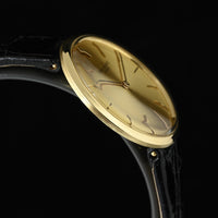 PATEK PHILIPPE | Calatrava ‘ Disco volante ‘ Oro giallo, 34 mm Ref. 2591 Carica manuale Anni ’60