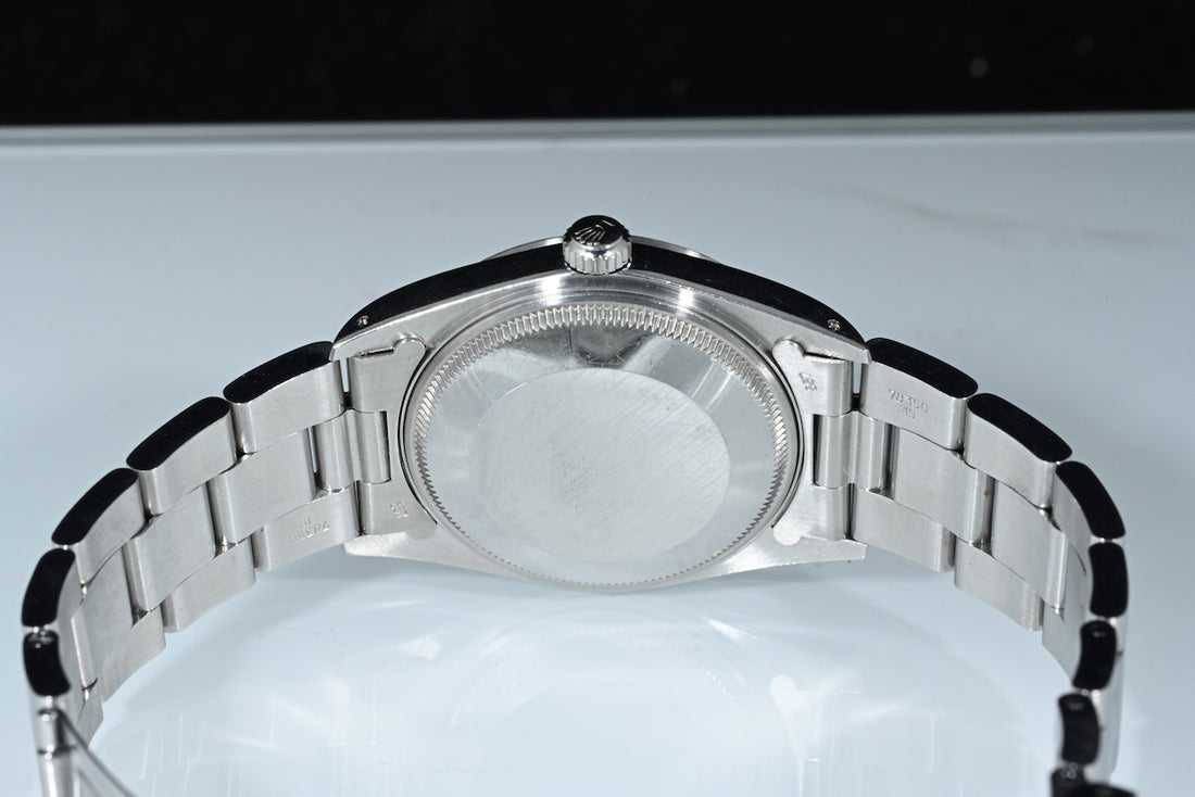 Rolex | Oyster Perpetual DATE Quadrante champagne Automatico, Acciaio, 34 mm. Ref. 15000 Scatola e garanzia Rolex 1989