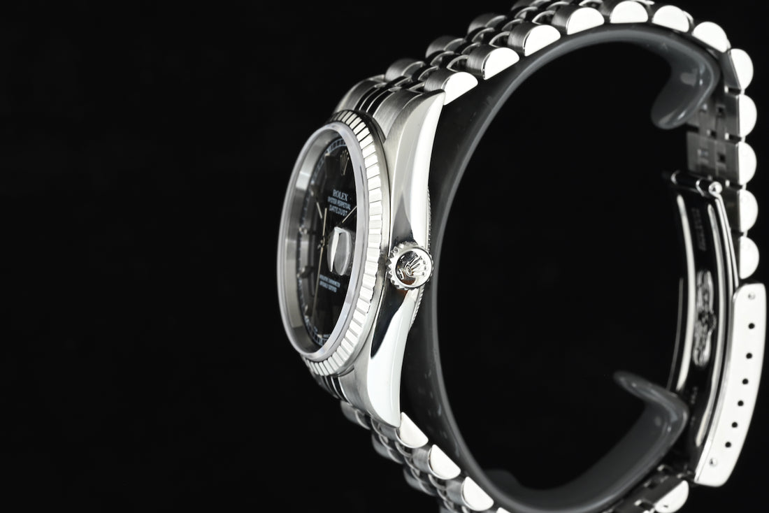 ROLEX | Oyster Perpetual DATEJUST Ref. 16220 Steel, 36 mm. Black Dial - Year 1997