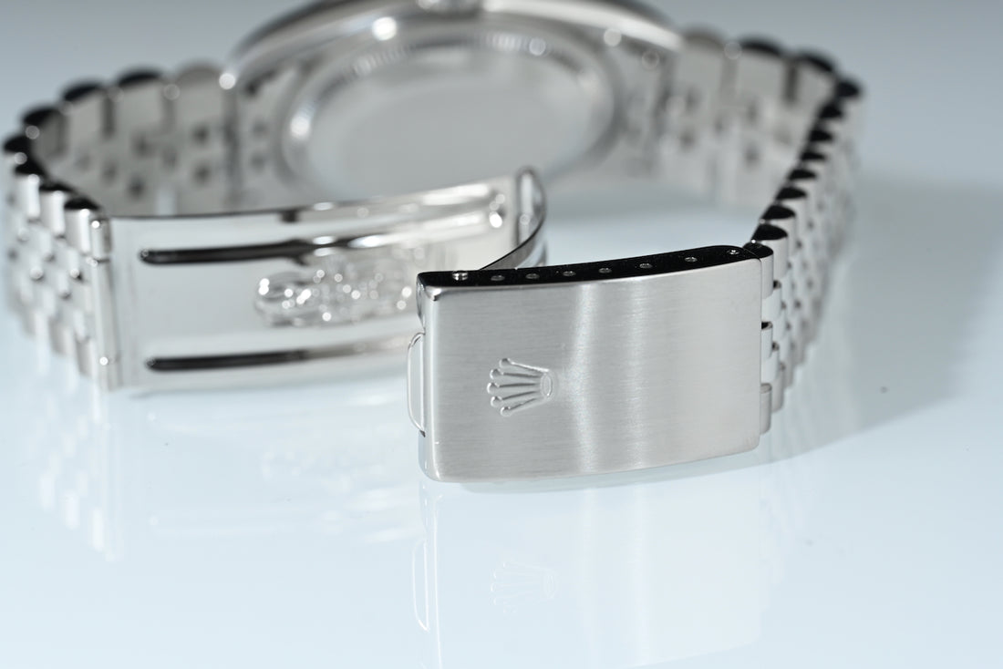 ROLEX | Oyster Perpetual DATEJUST Ref. 16220 Steel, 36 mm. Black Dial - Year 1997