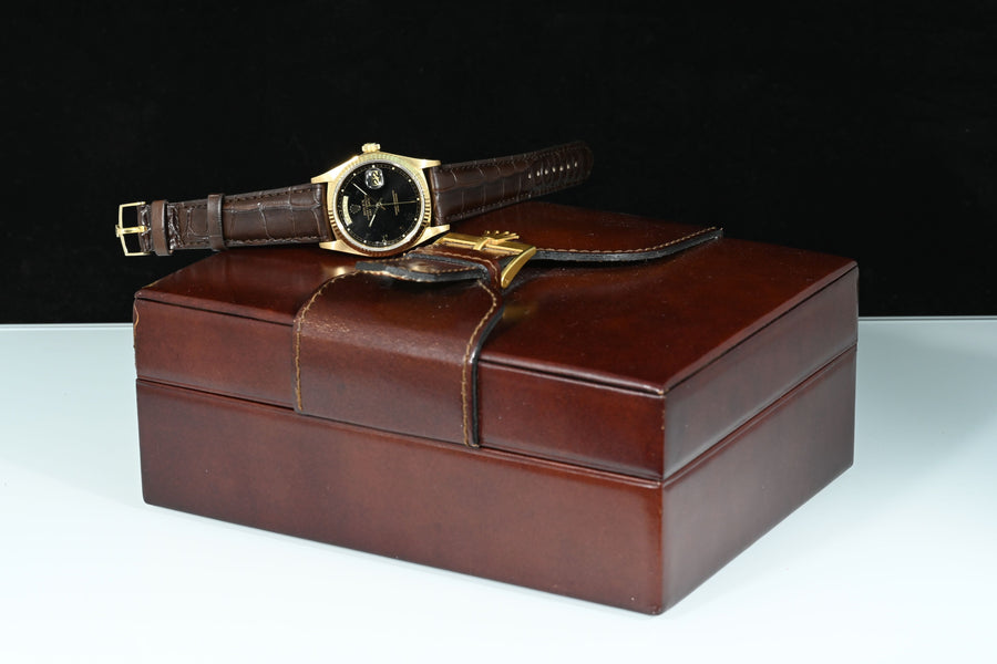 Rolex | Oyster Perpetual Day-Date Ref. 18038 Black dial Oro giallo 18 Kt. Scatola Rolex 1979