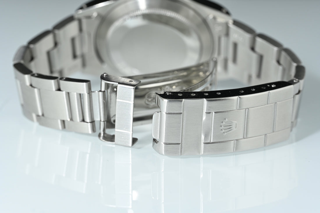 ROLEX | SUBMARINER DATE Ref. 16800 from 1986 Steel, 40 mm.