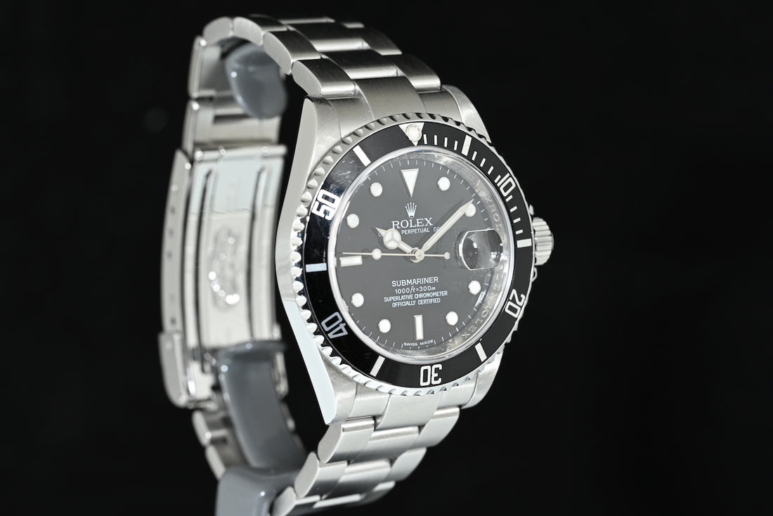 Rolex | SUBMARINER DATE RRR Ref. 16610 Steel, 40 mm. Rolex Box and papers 2008