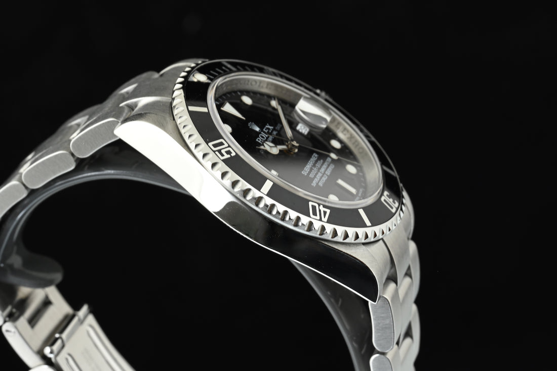 Rolex | SUBMARINER DATE RRR Ref. 16610 Steel, 40 mm. Rolex Box and papers 2008
