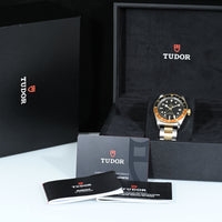 TUDOR | BLACK BAY GMT Ref. M79833MN Scatola e Garanzia Tudor 2022 | Acciaio/Oro, 41 mm.