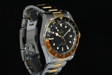 TUDOR | BLACK BAY GMT Ref. M79833MN Scatola e Garanzia Tudor 2022 | Acciaio/Oro, 41 mm.