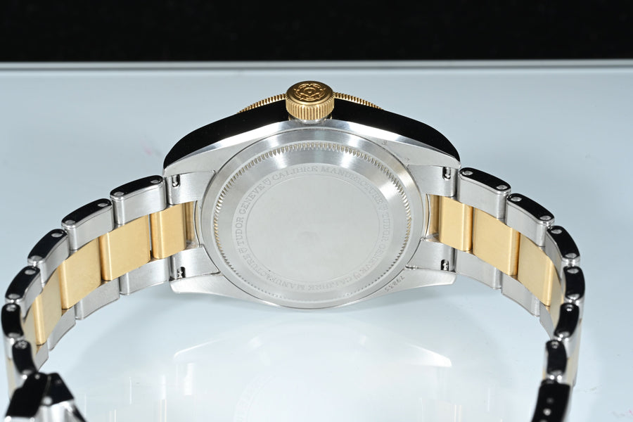 TUDOR | BLACK BAY GMT Ref. M79833MN Scatola e Garanzia Tudor 2022 | Acciaio/Oro, 41 mm.