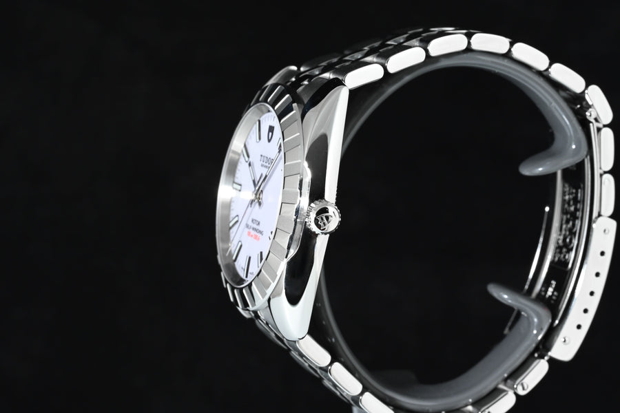 TUDOR | Classic Automatic 38mm. Steel Ref. 21010