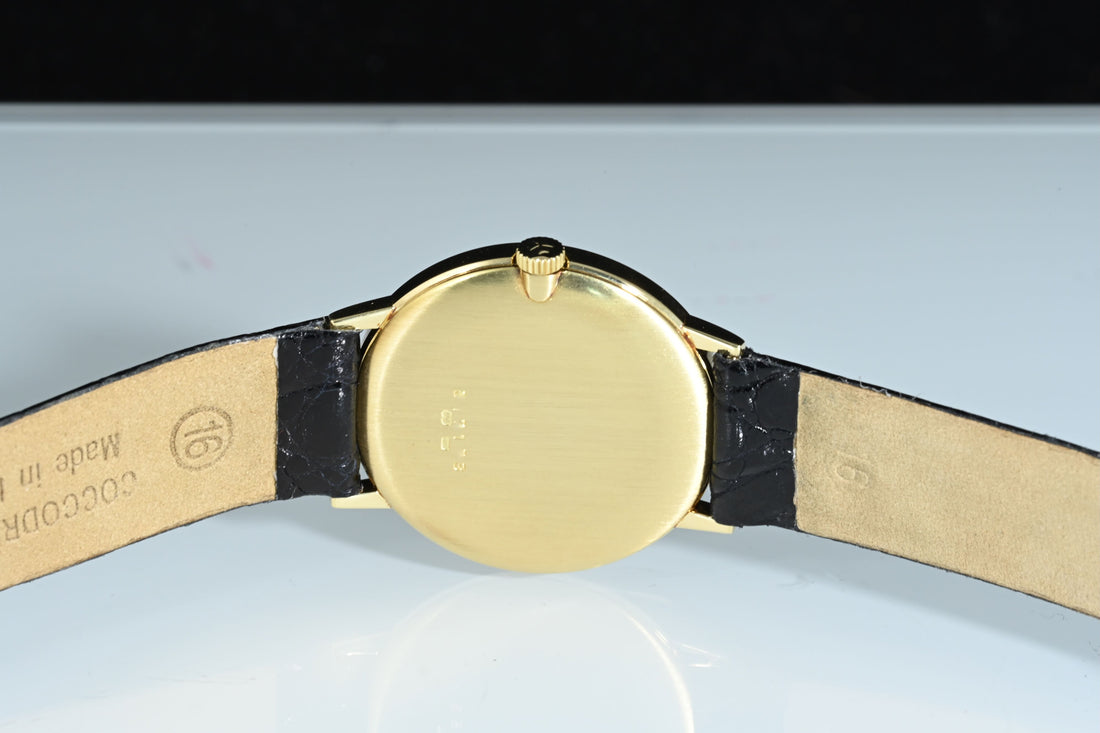 VACHERON CONSTANTIN | Patrimony Classic, 18 kt yellow gold. 31 mm. Manual winding Box and papers, 1981 Ref. 39015