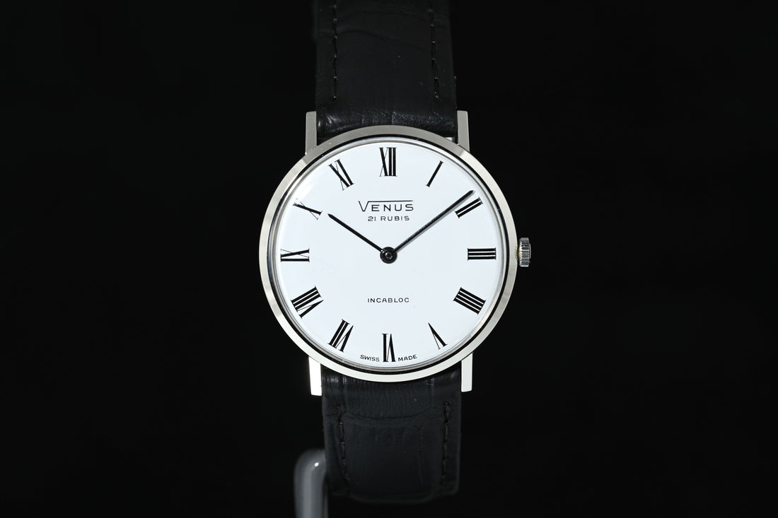 Venus | Orologio vintage a carica manuale in oro bianco. Scatola e Garanzia anno 1977